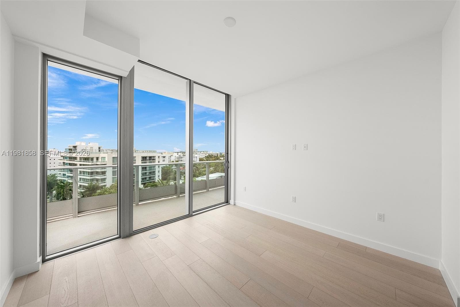 9221 E BAY HARBOR DRIVE 810 photo 11