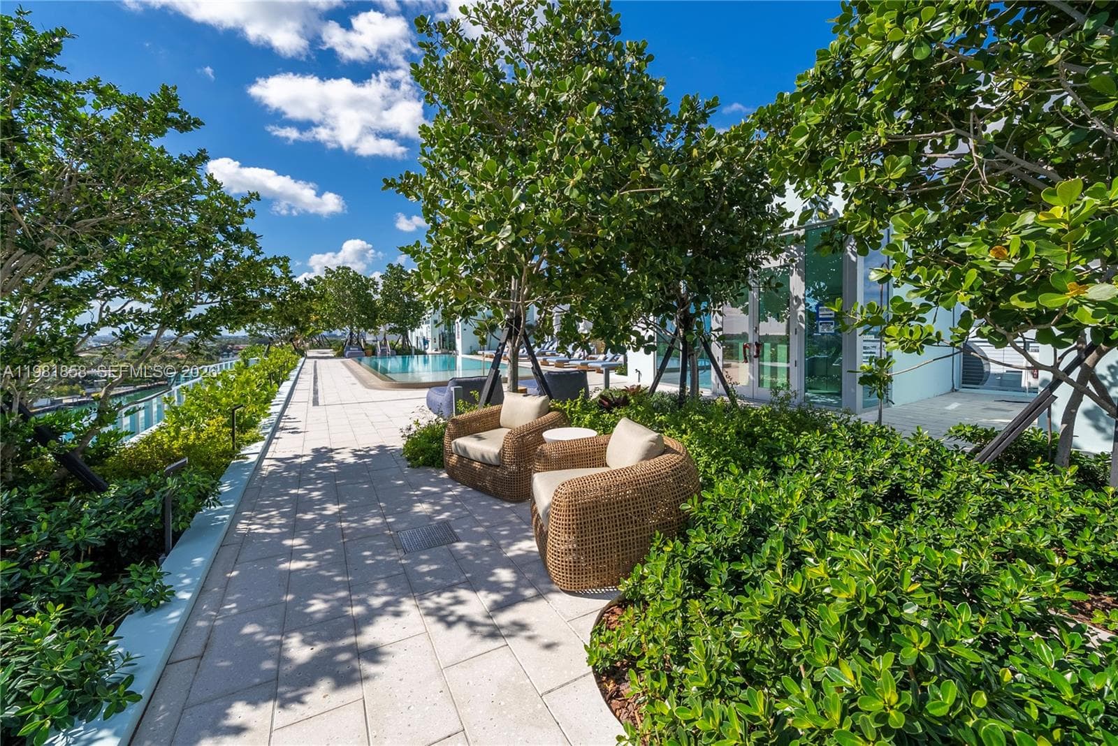 9221 E BAY HARBOR DRIVE 810 photo 21