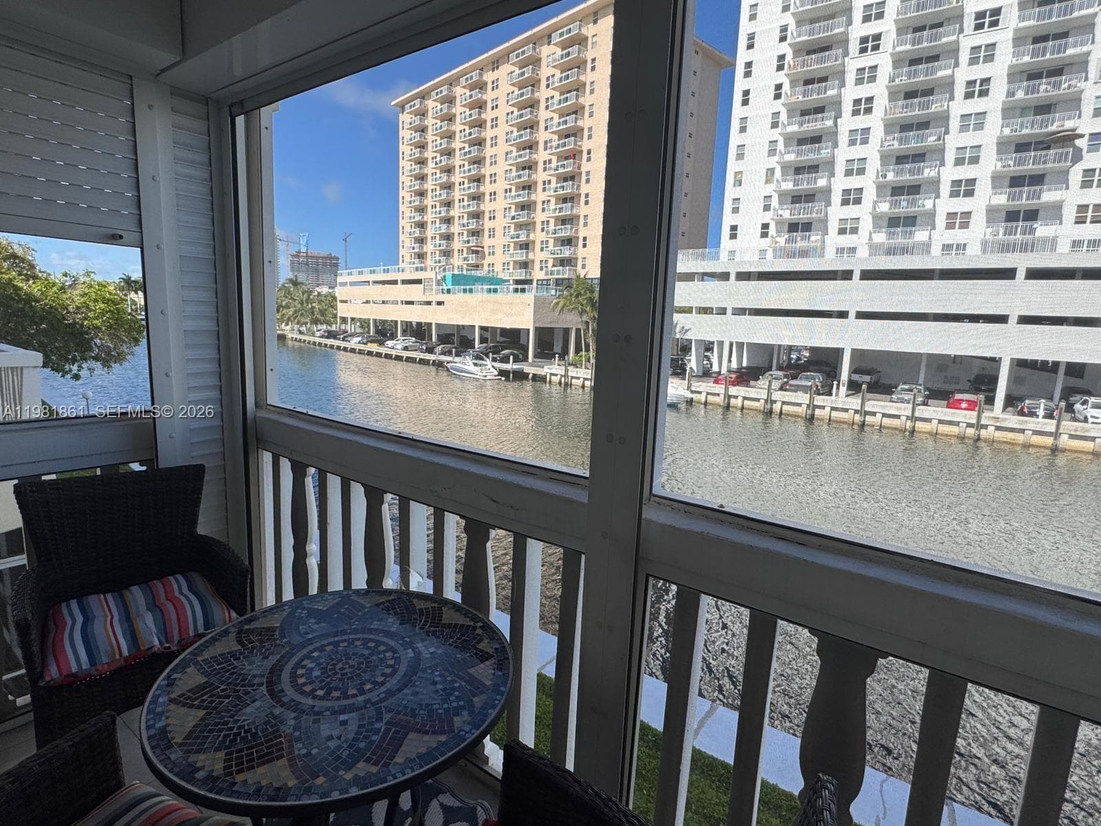 450 Paradise Isle Blvd 209 photo 1