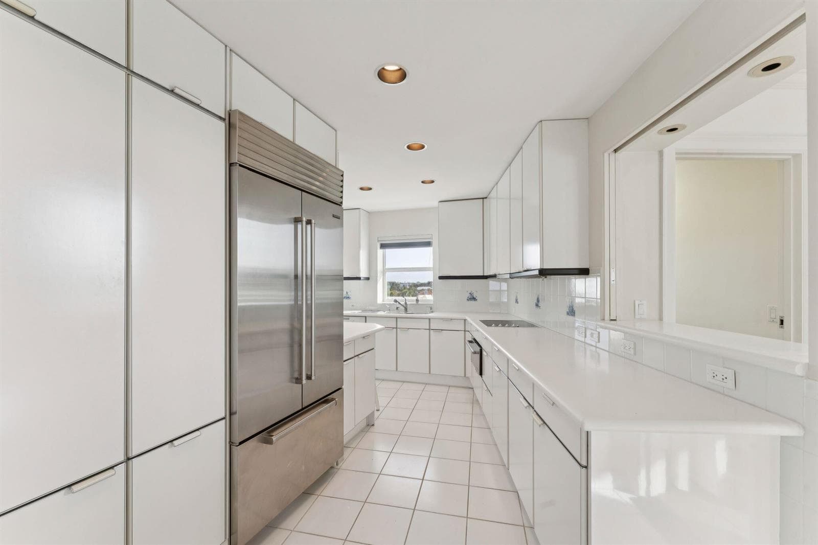 100 Royal Palm Way G5 photo 18