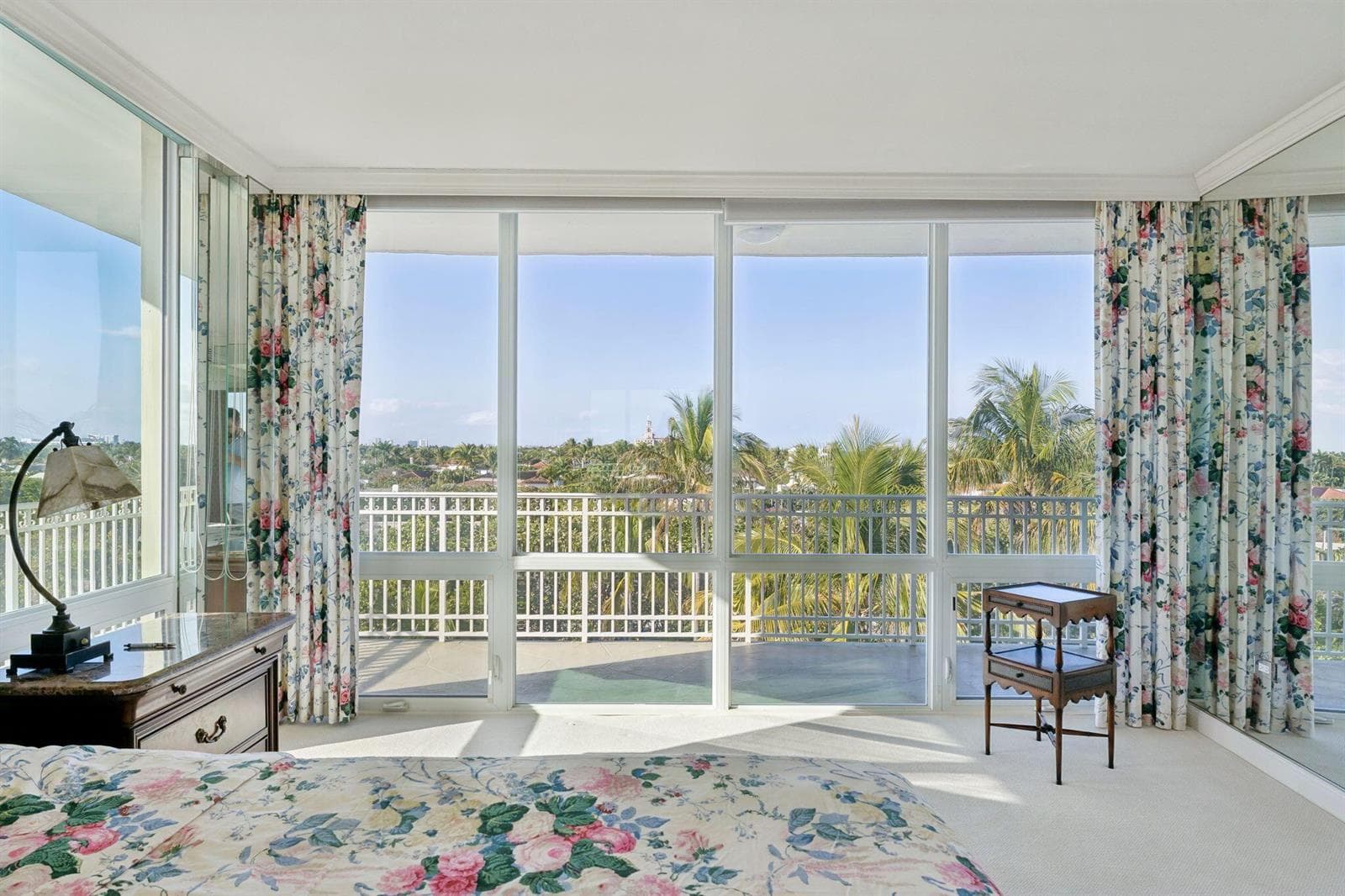100 Royal Palm Way G5 photo 21