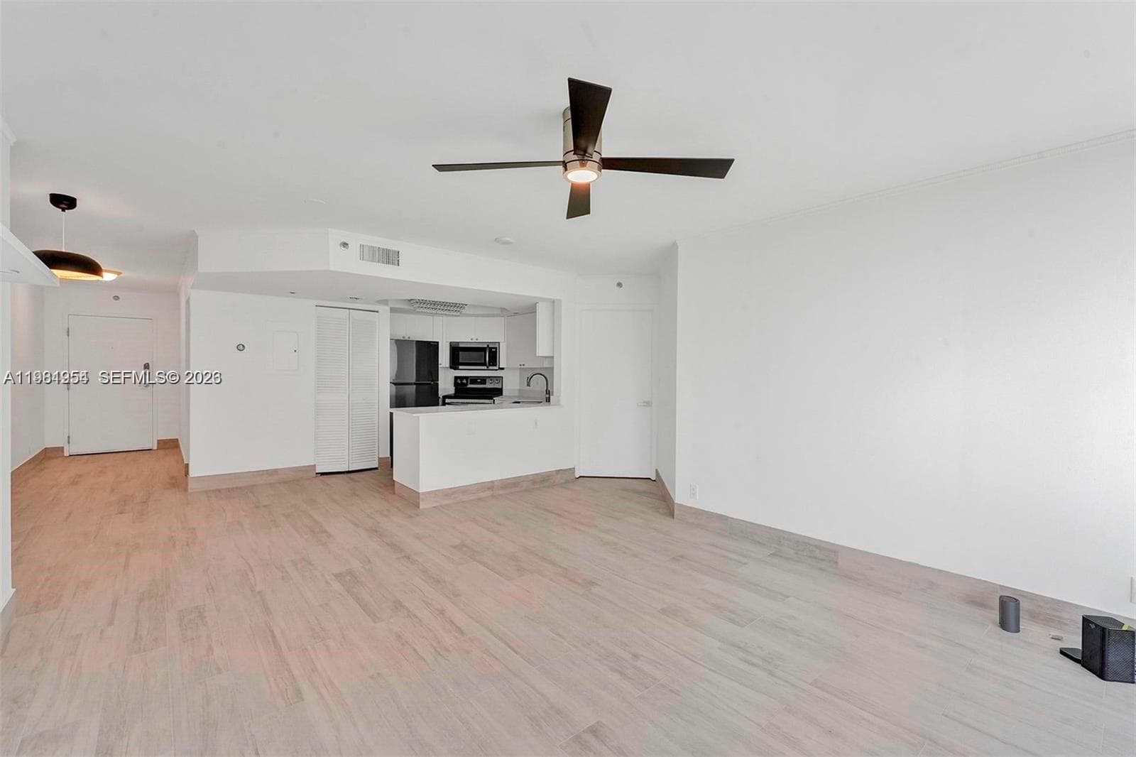 8911 Collins Ave 703 photo 7