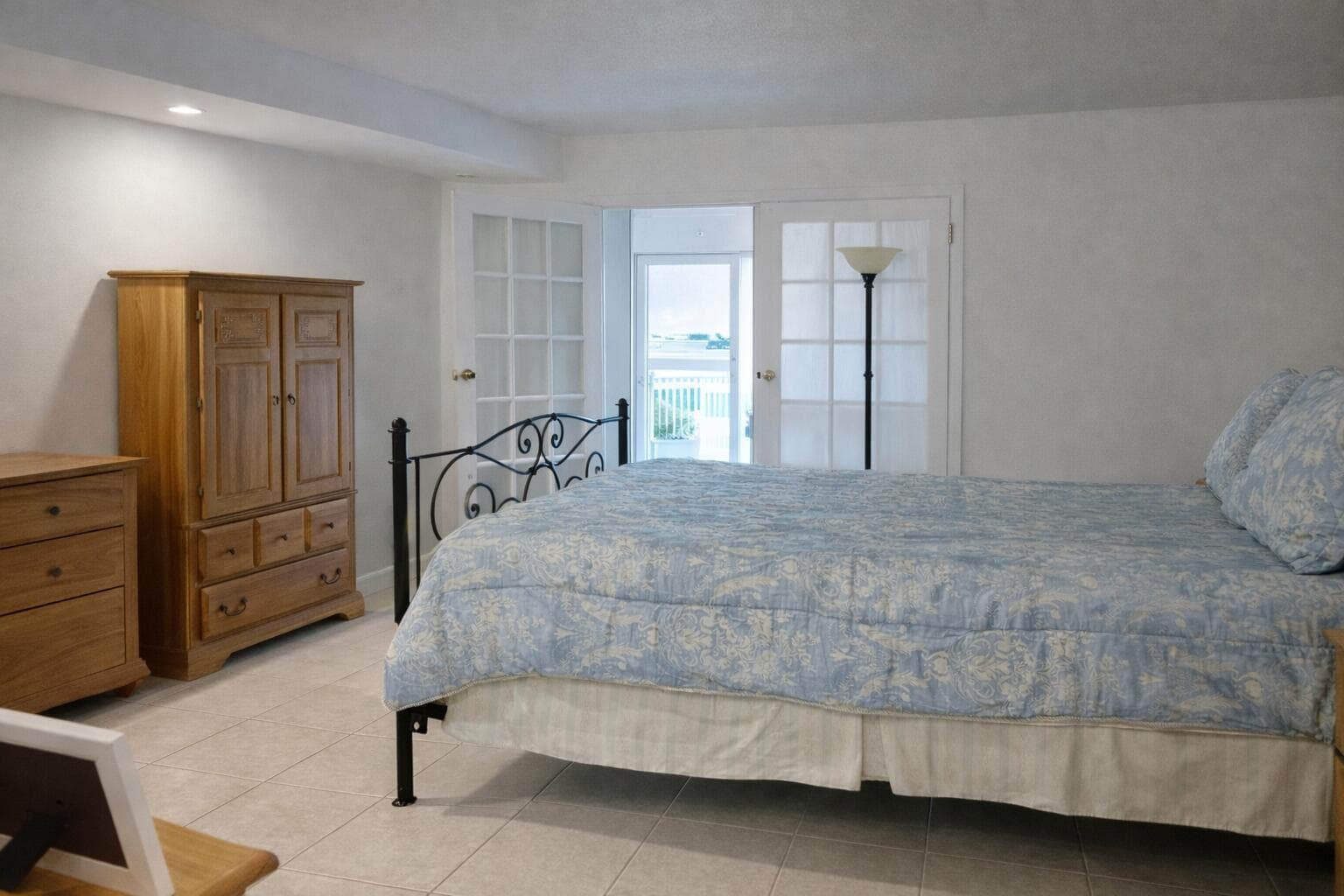 5401 Collins Avenue 1516 photo 16