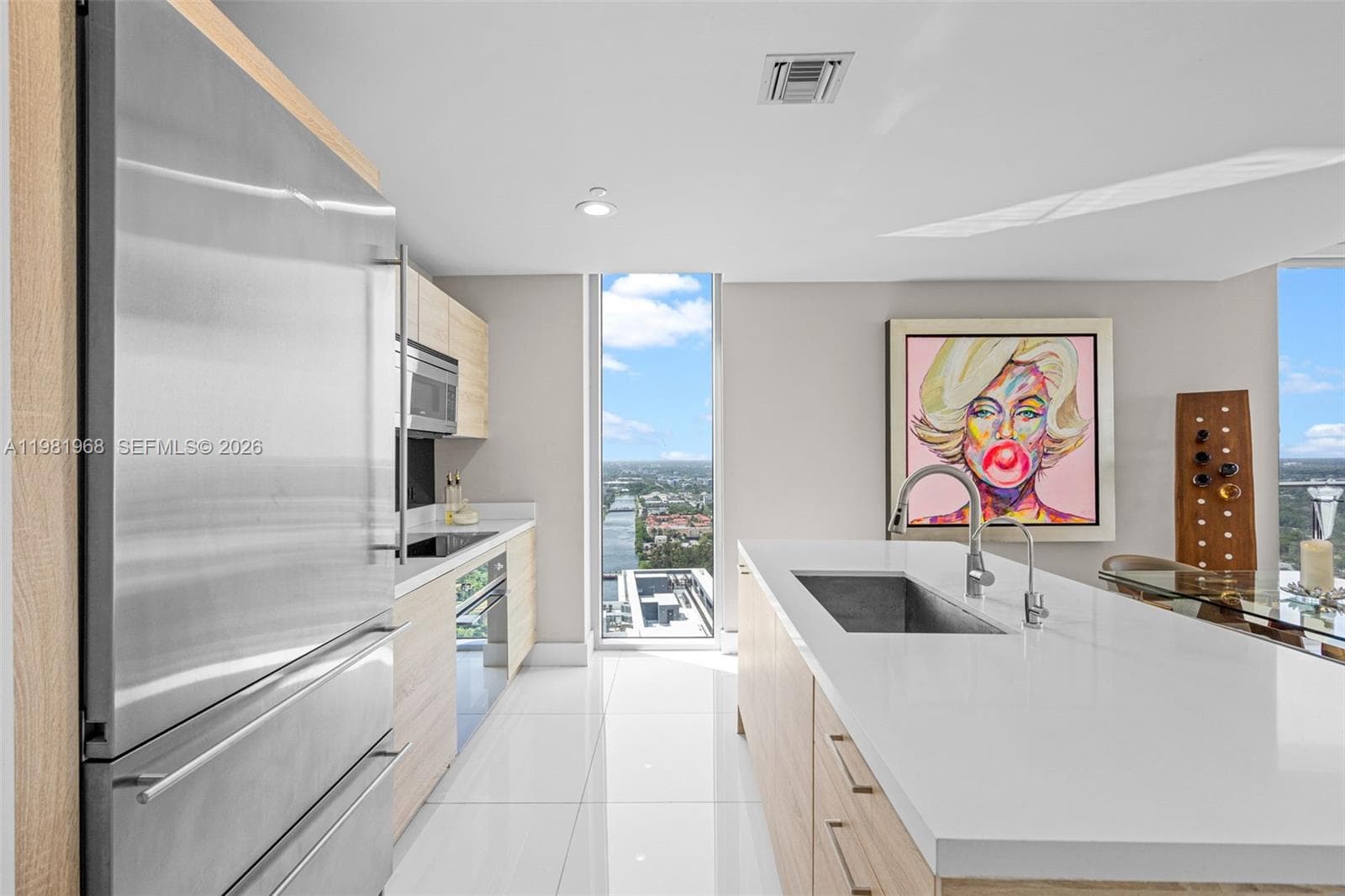 16385 Biscayne Blvd 3201 photo 7