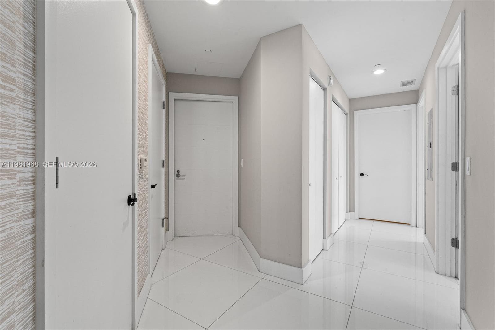 16385 Biscayne Blvd 3201 photo 5