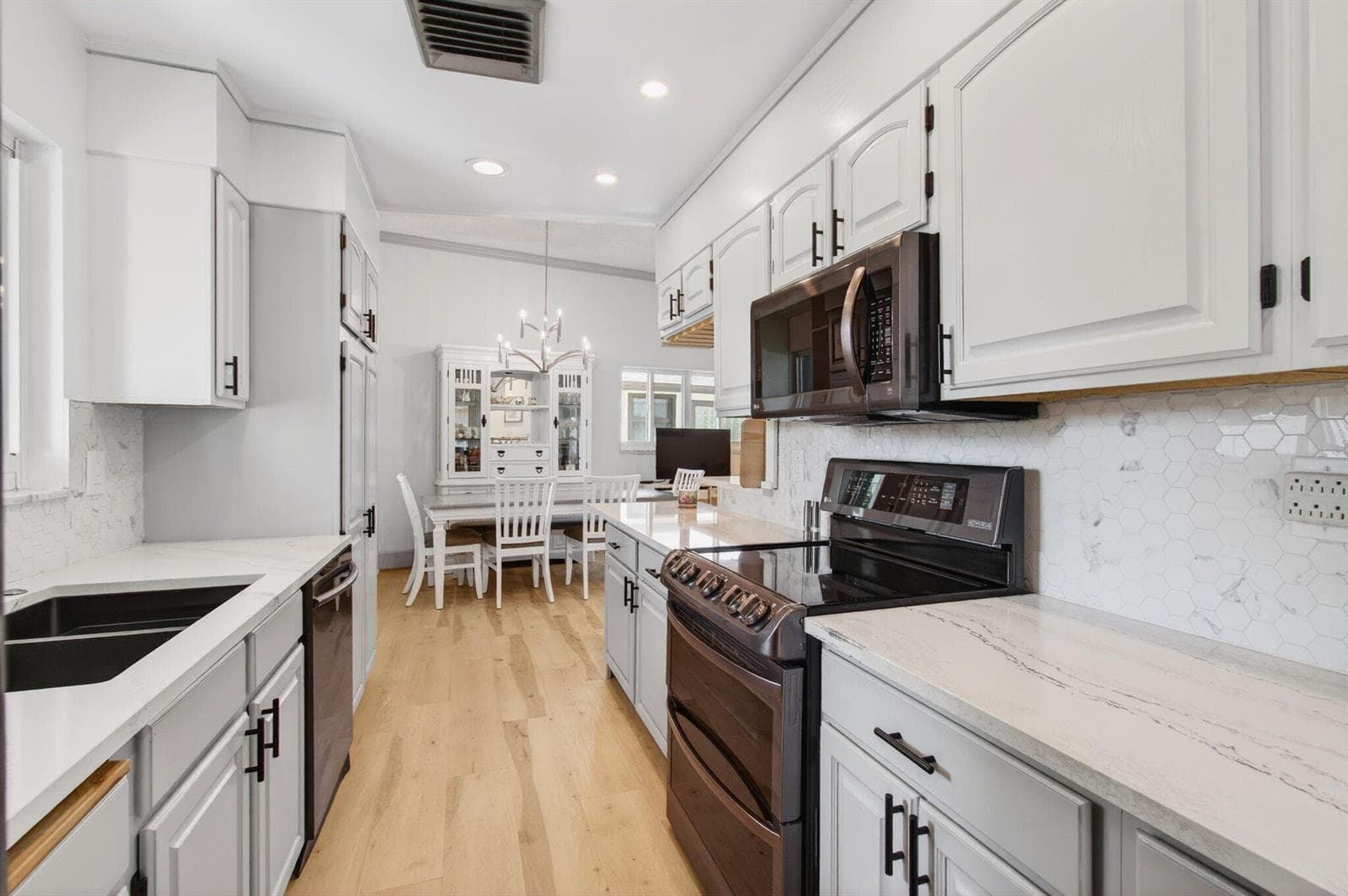 6647 Paul Mar Drive photo 15