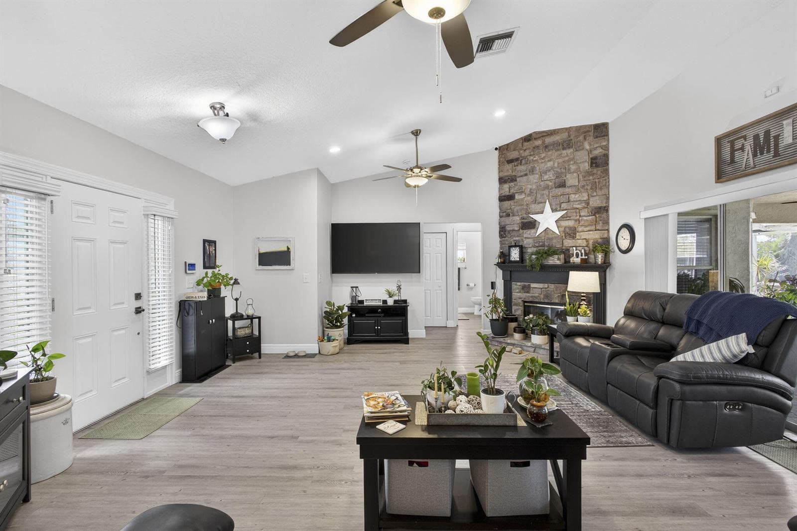 13714 78th Place N photo 11