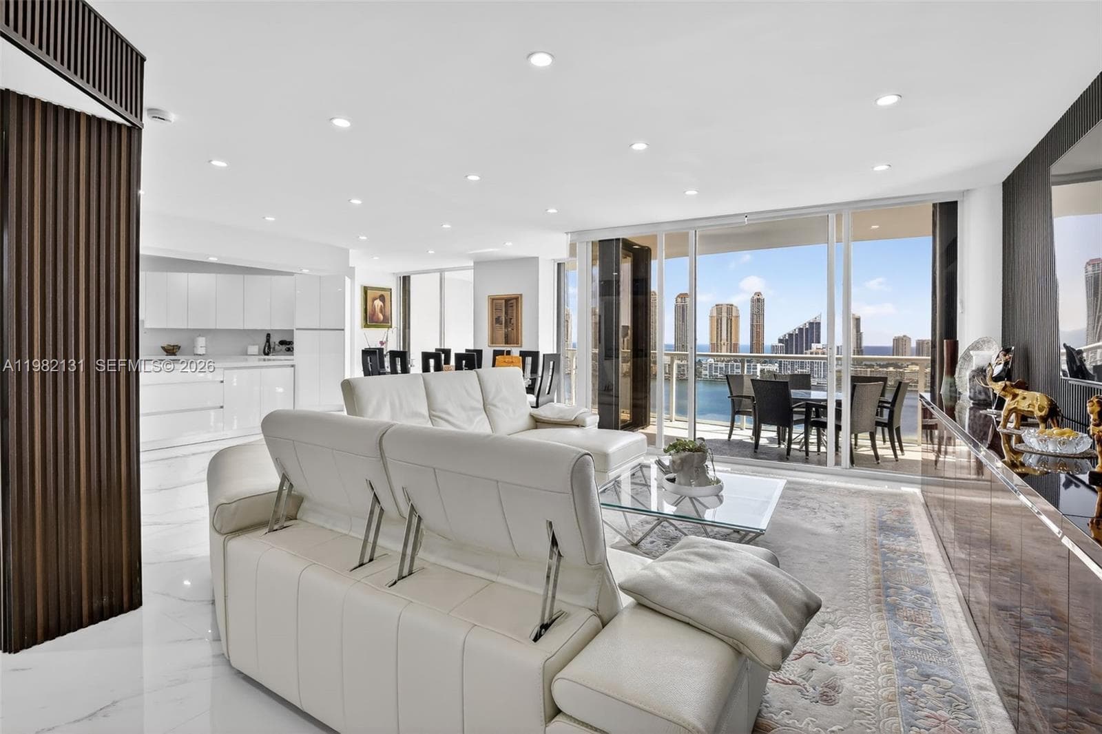 4000 Island Blvd 2301 photo 1