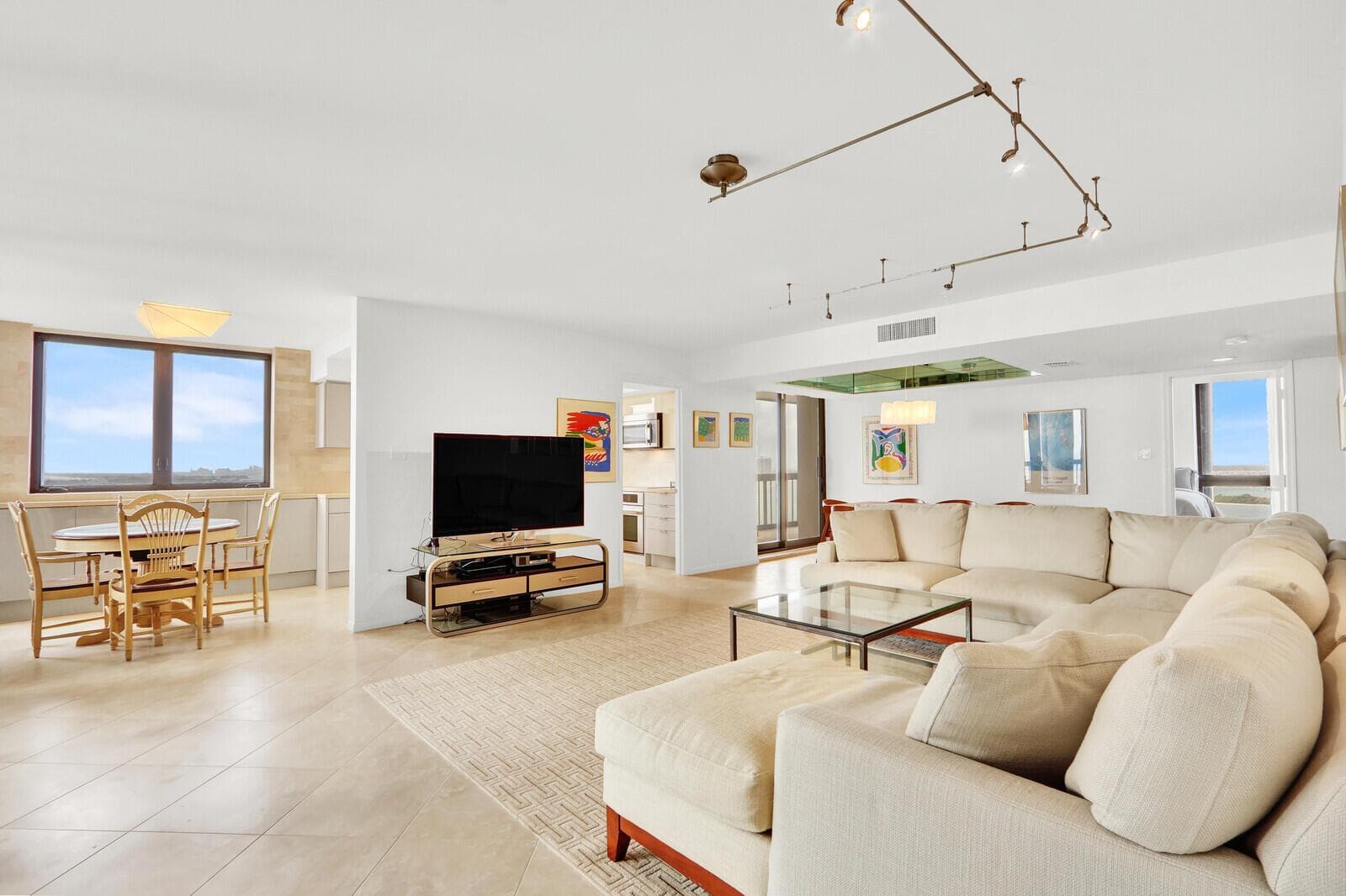 5380 N Ocean Drive 18a photo 8