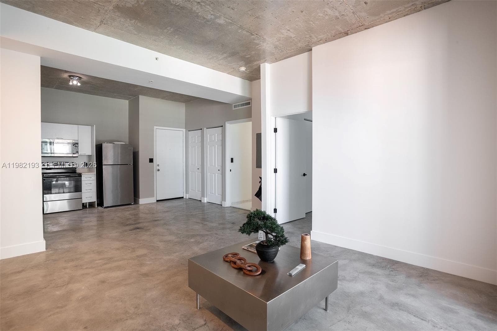 234 3rd St 2206 photo 14