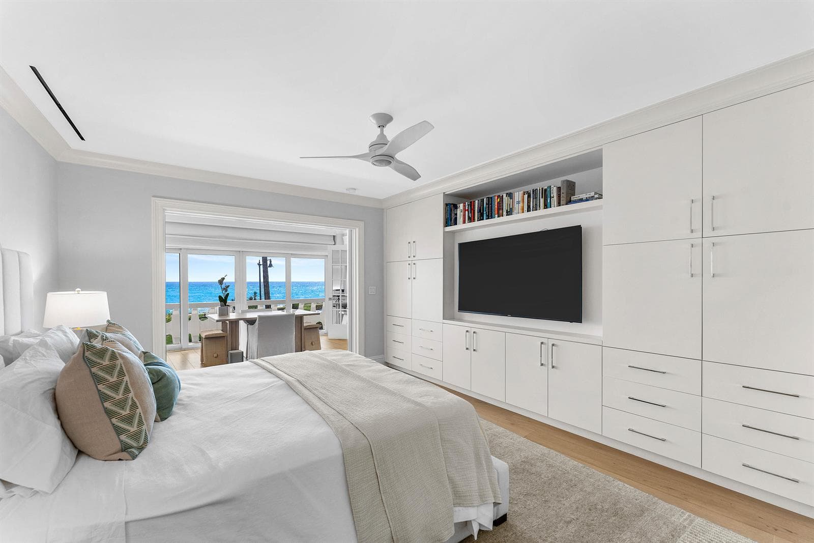300 S Ocean Boulevard 2d photo 16