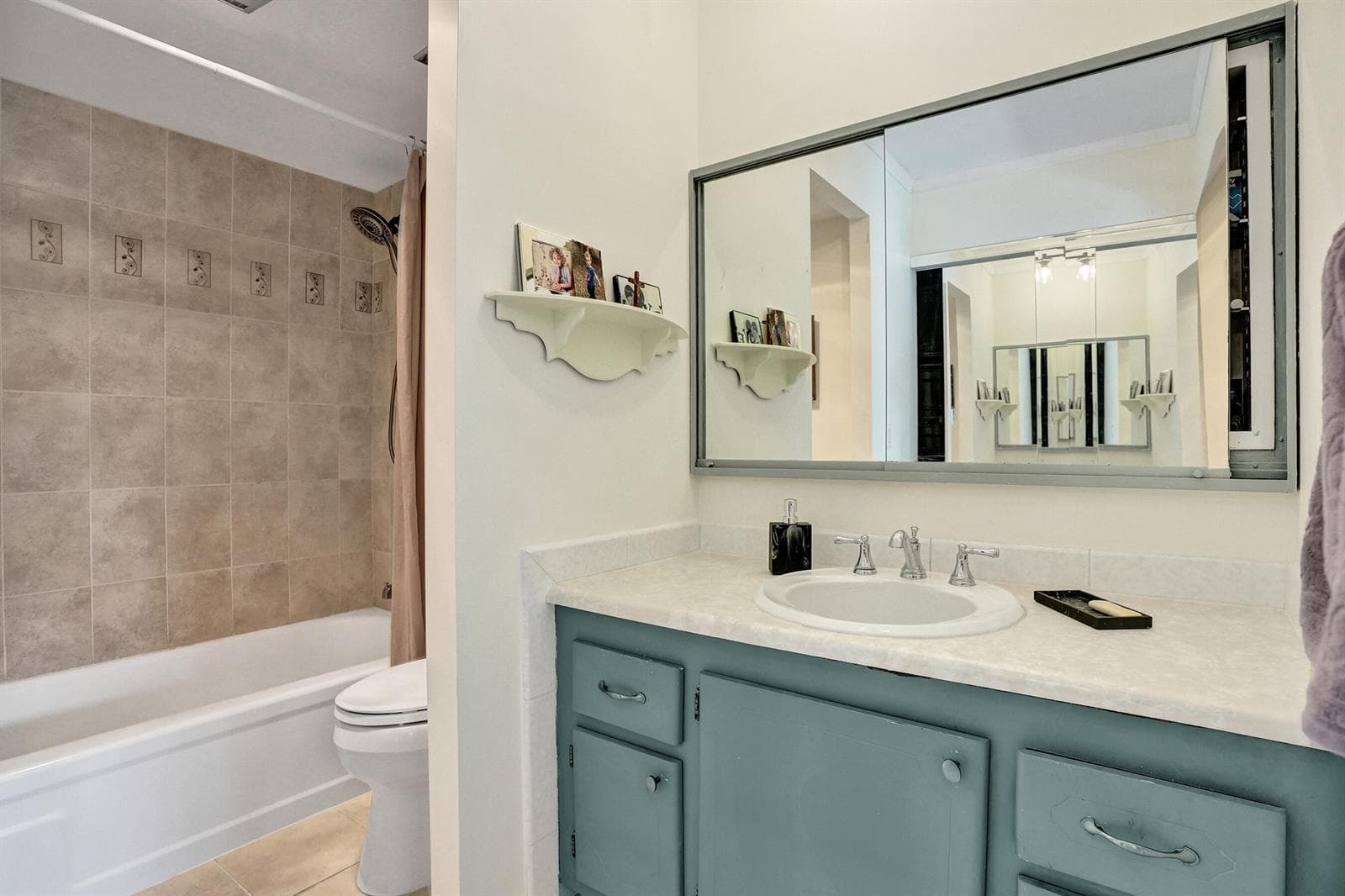 200 Diplomat Parkway 326 photo 8