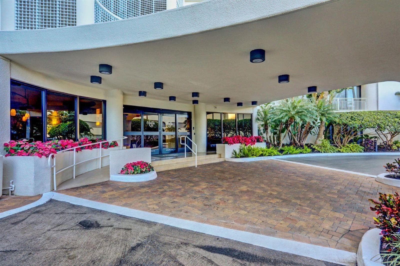 3000 N Ocean Drive 6e photo 22