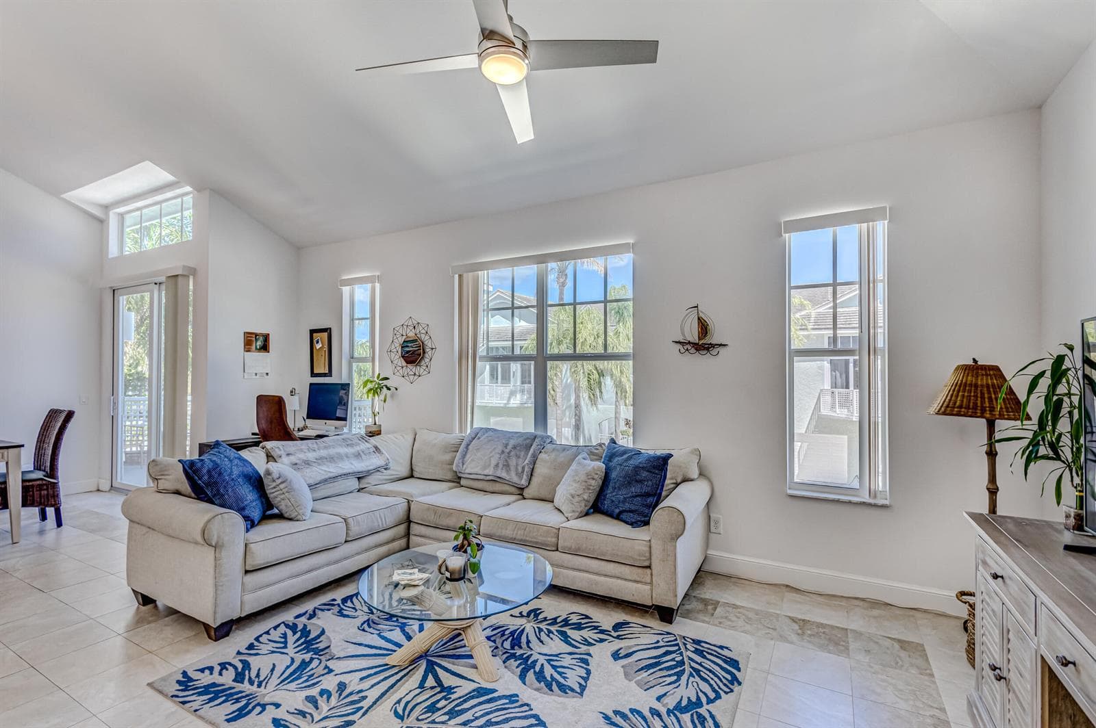 1701 Mizzenmast Way photo 11