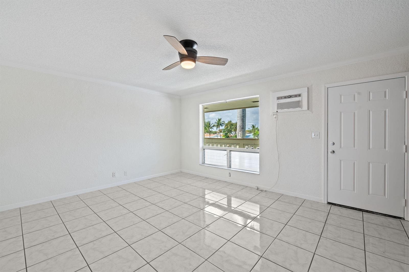 1780 SE 4th Street photo 7