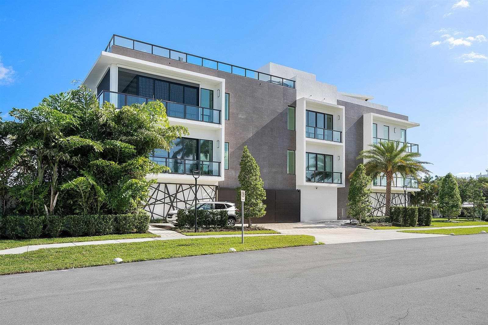 344 Venetian Drive #101 1