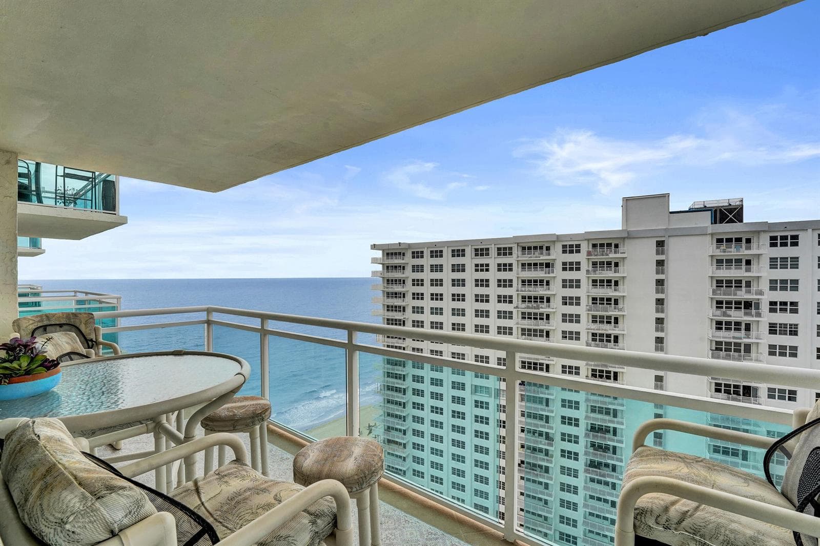 3900 Galt Ocean Drive Apt 1804 photo 17
