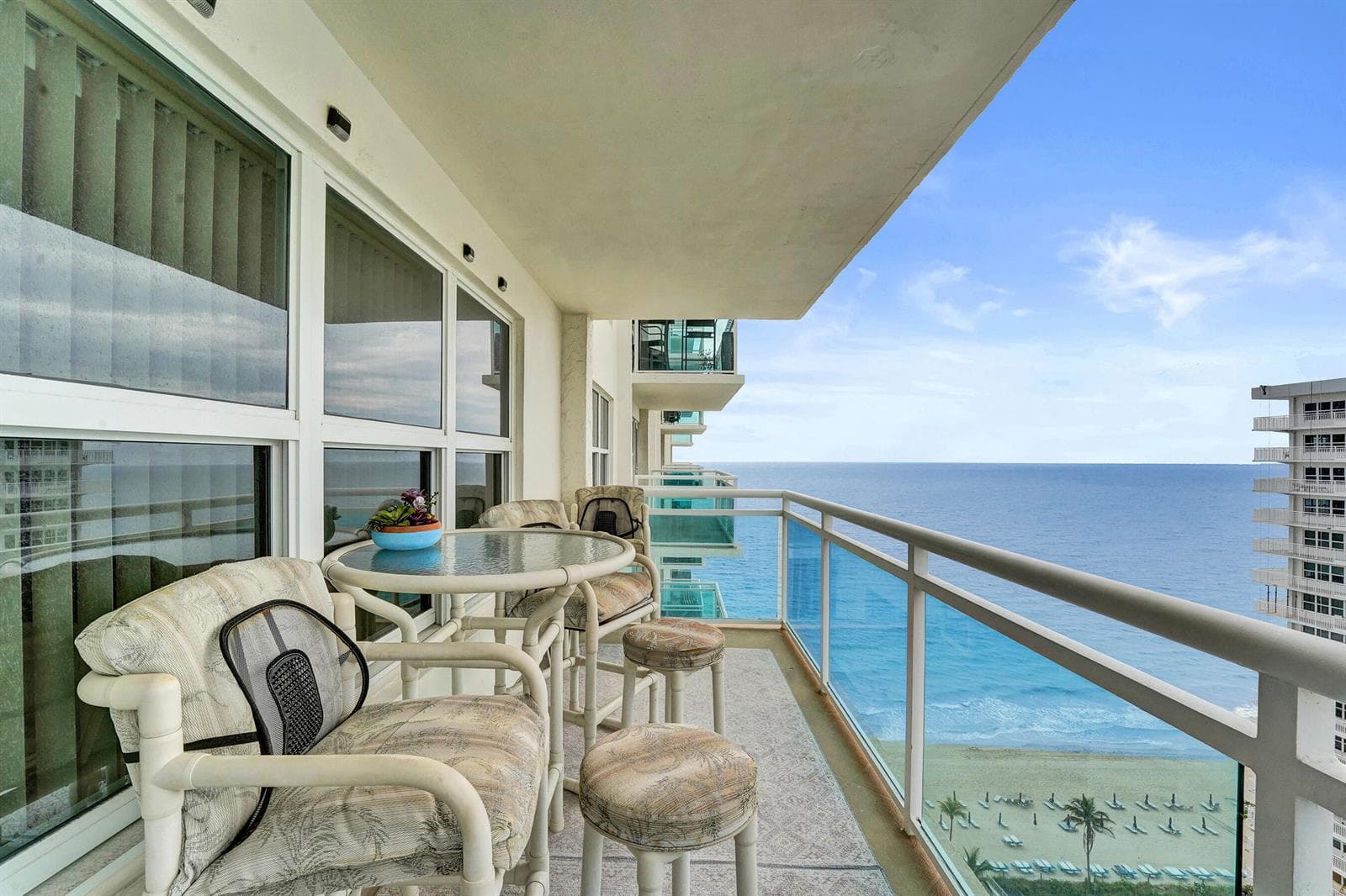 3900 Galt Ocean Drive Apt 1804 photo 18