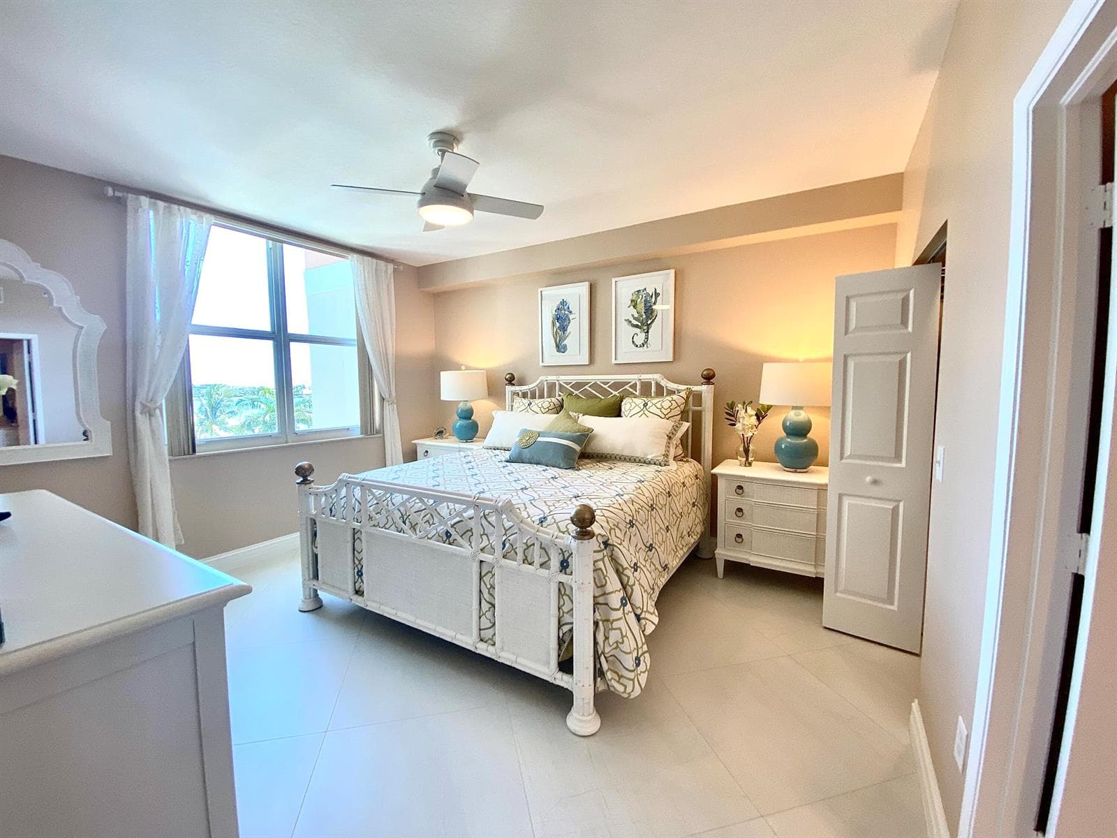 806 E Windward Way 508 photo 11