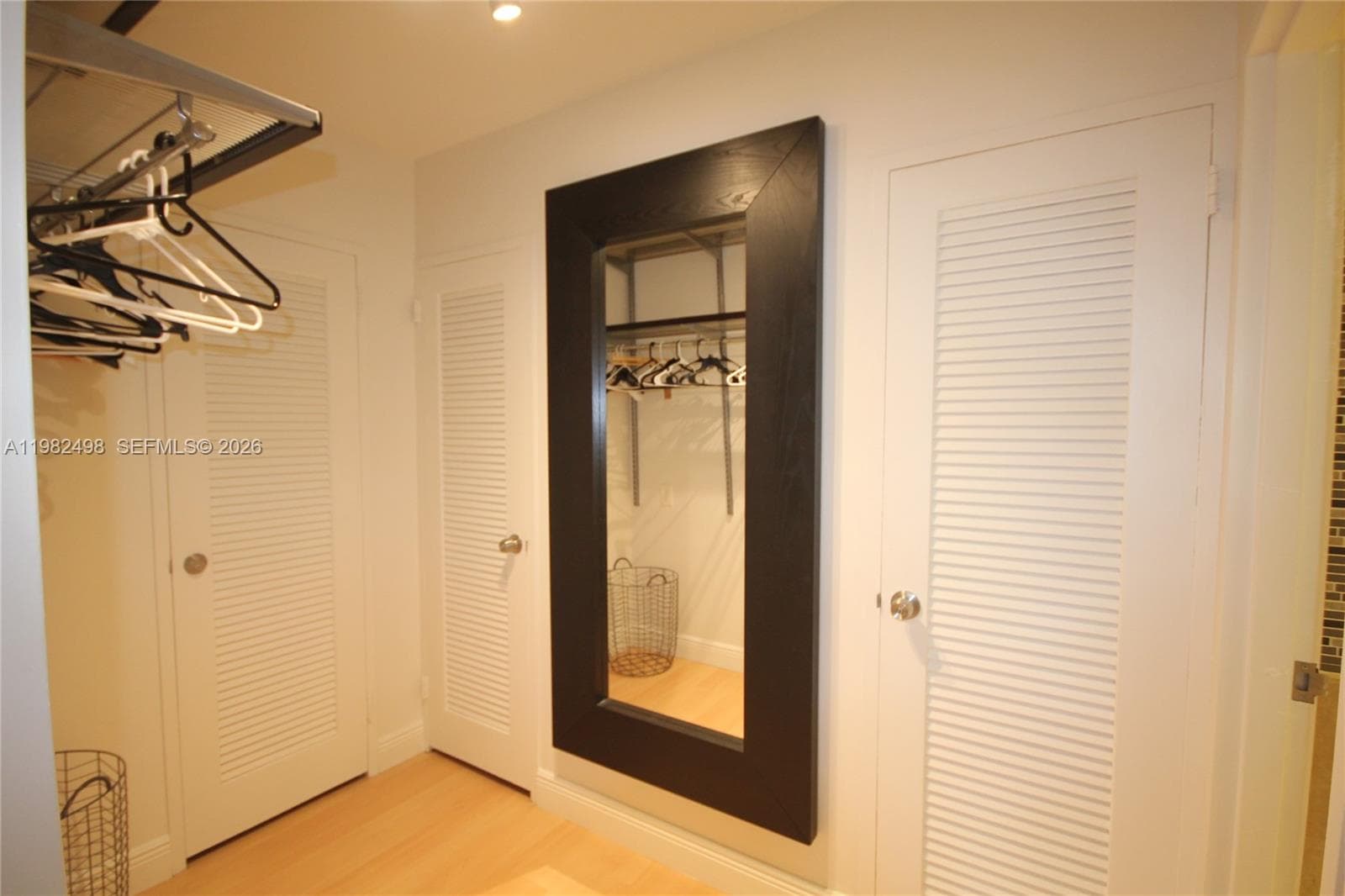 5161 COLLINS AV 1004 photo 22
