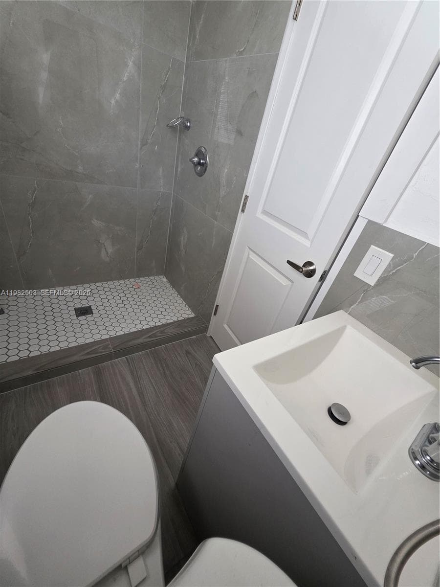 57 Esplanade Dr C photo 13