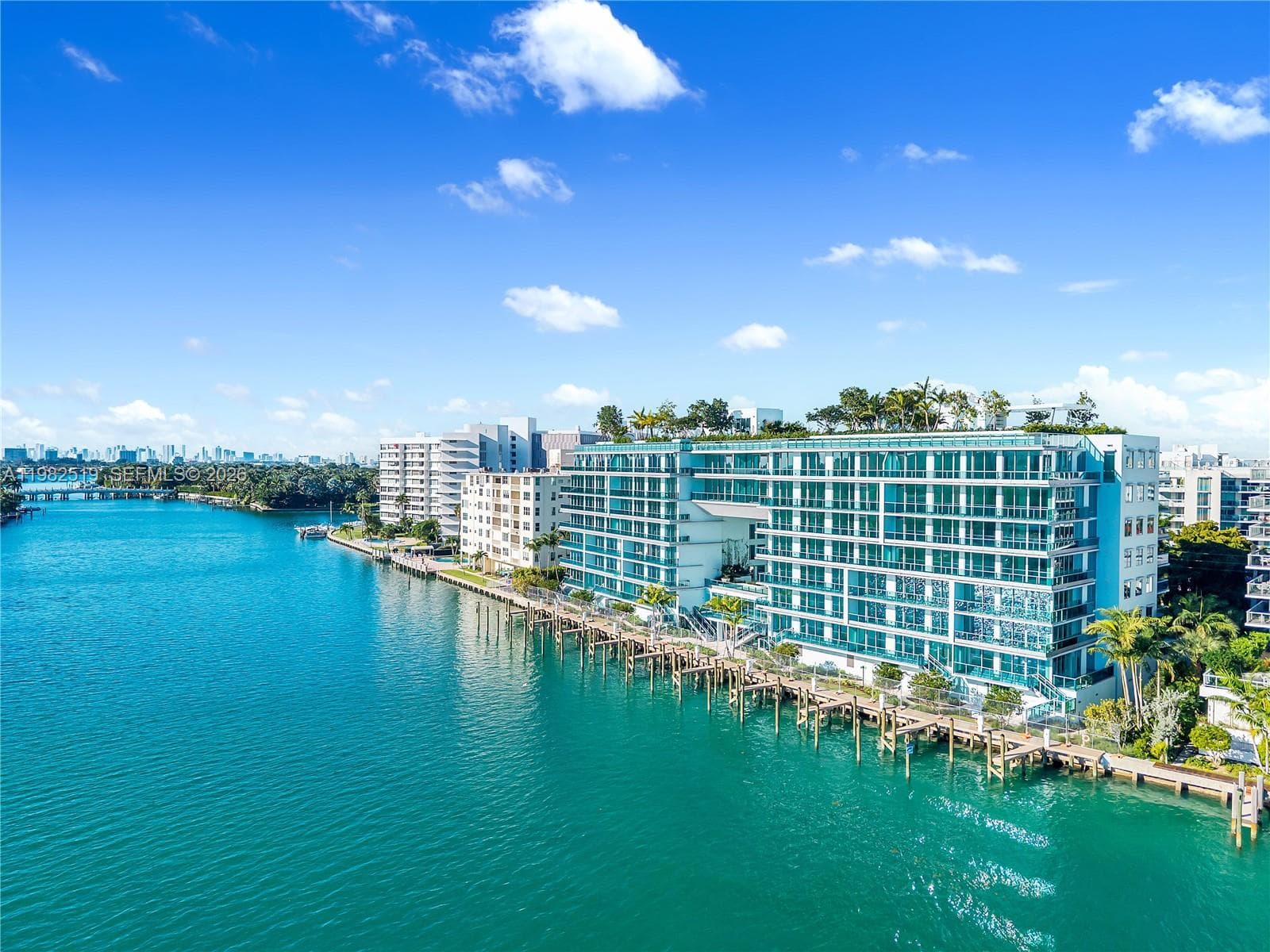 9201 E Bay Harbor Dr 804 photo 16