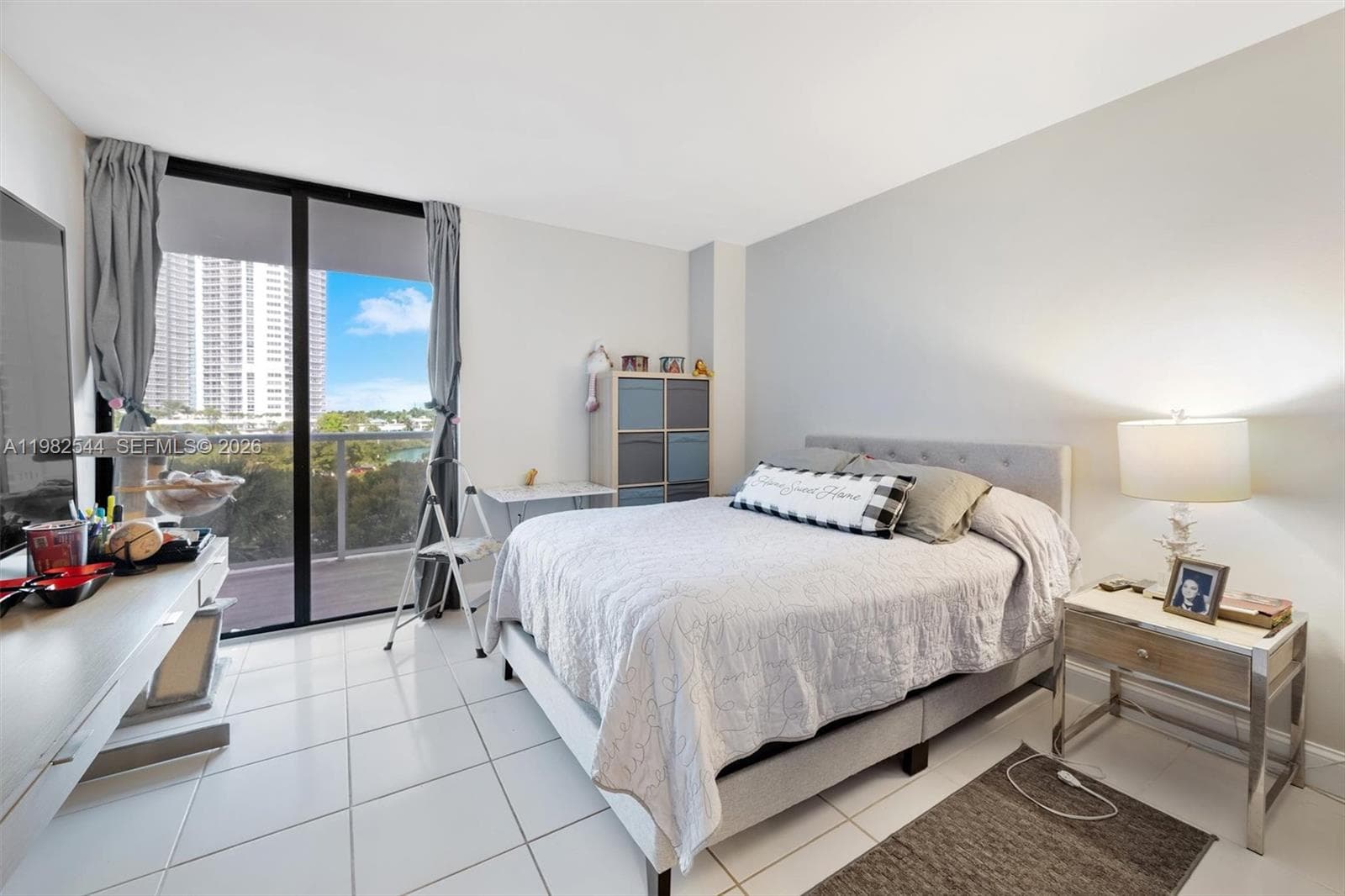 3731 N Country Club Dr 521 photo 10