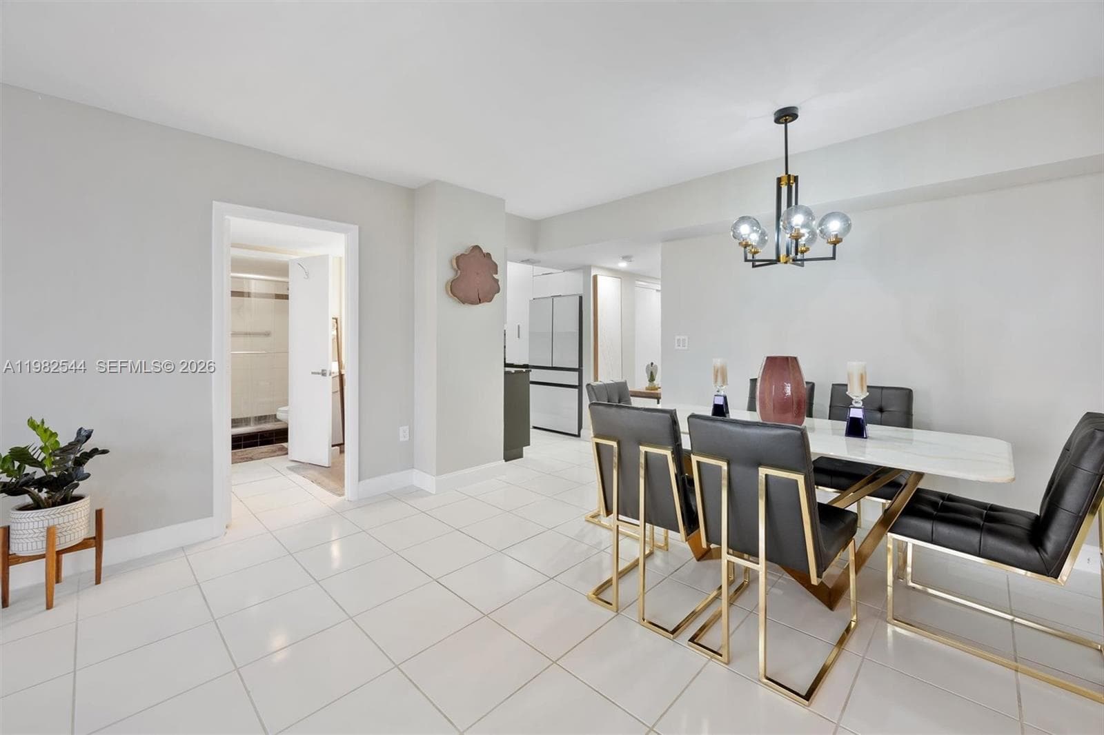 3731 N Country Club Dr 521 photo 4