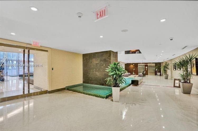 18201 Collins Ave 3407 photo 21