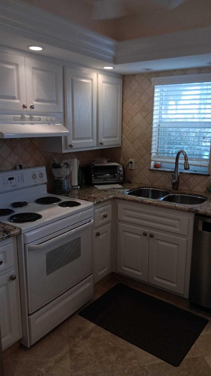 5450 N Ocean Boulevard 10 photo 7