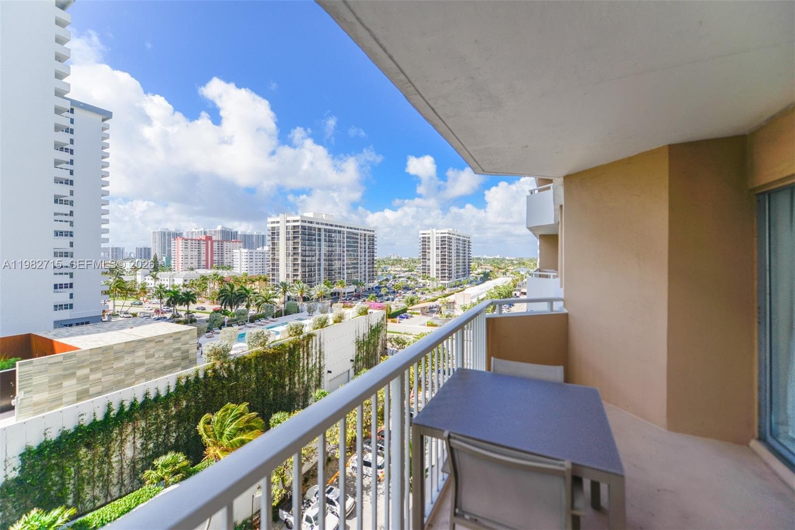 1980 S Ocean Dr 7A photo 4