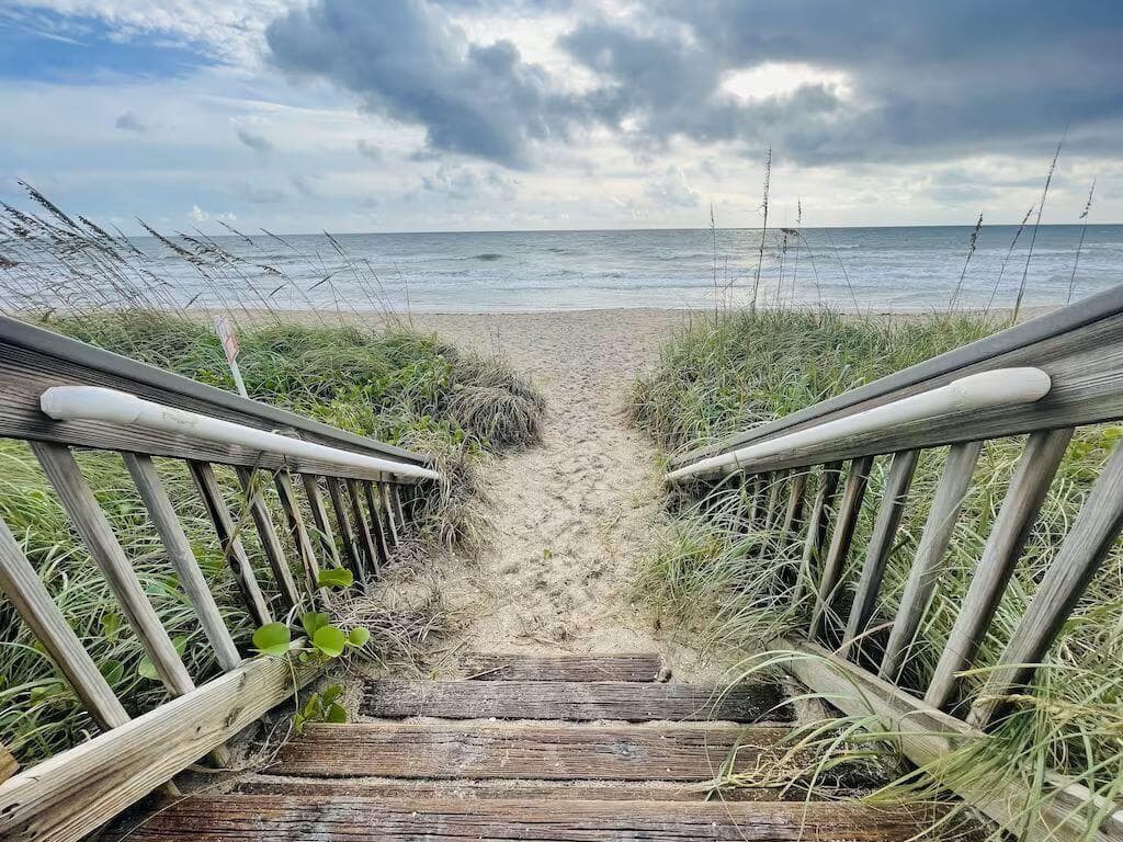 10102 S Ocean Drive 107 photo 18