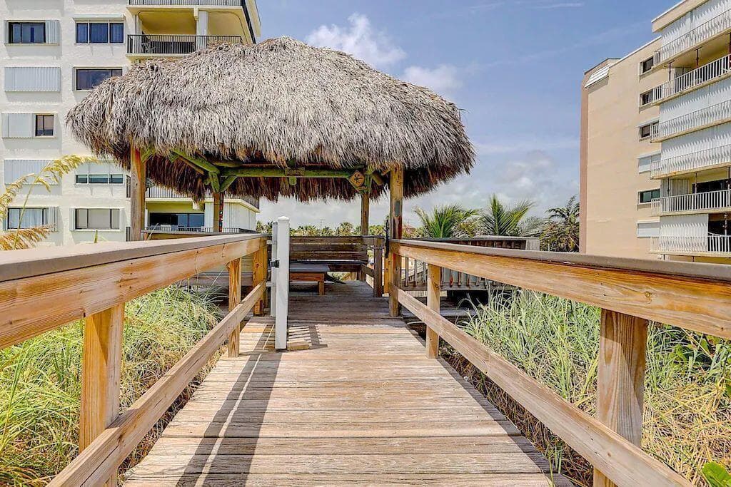 10102 S Ocean Drive 107 photo 19