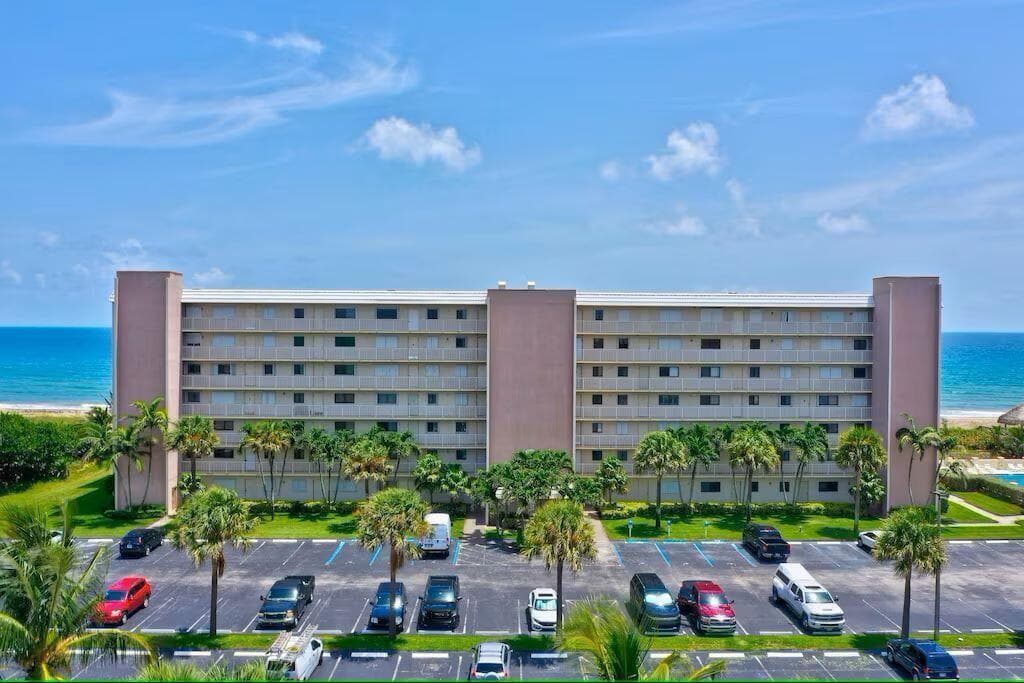 10102 S Ocean Drive 107 photo 25