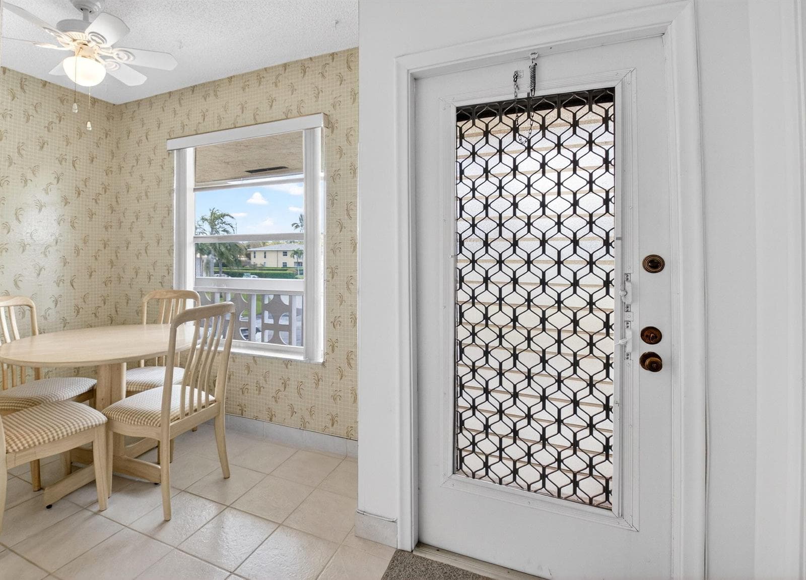 1150 Mahogany Way 203 photo 6