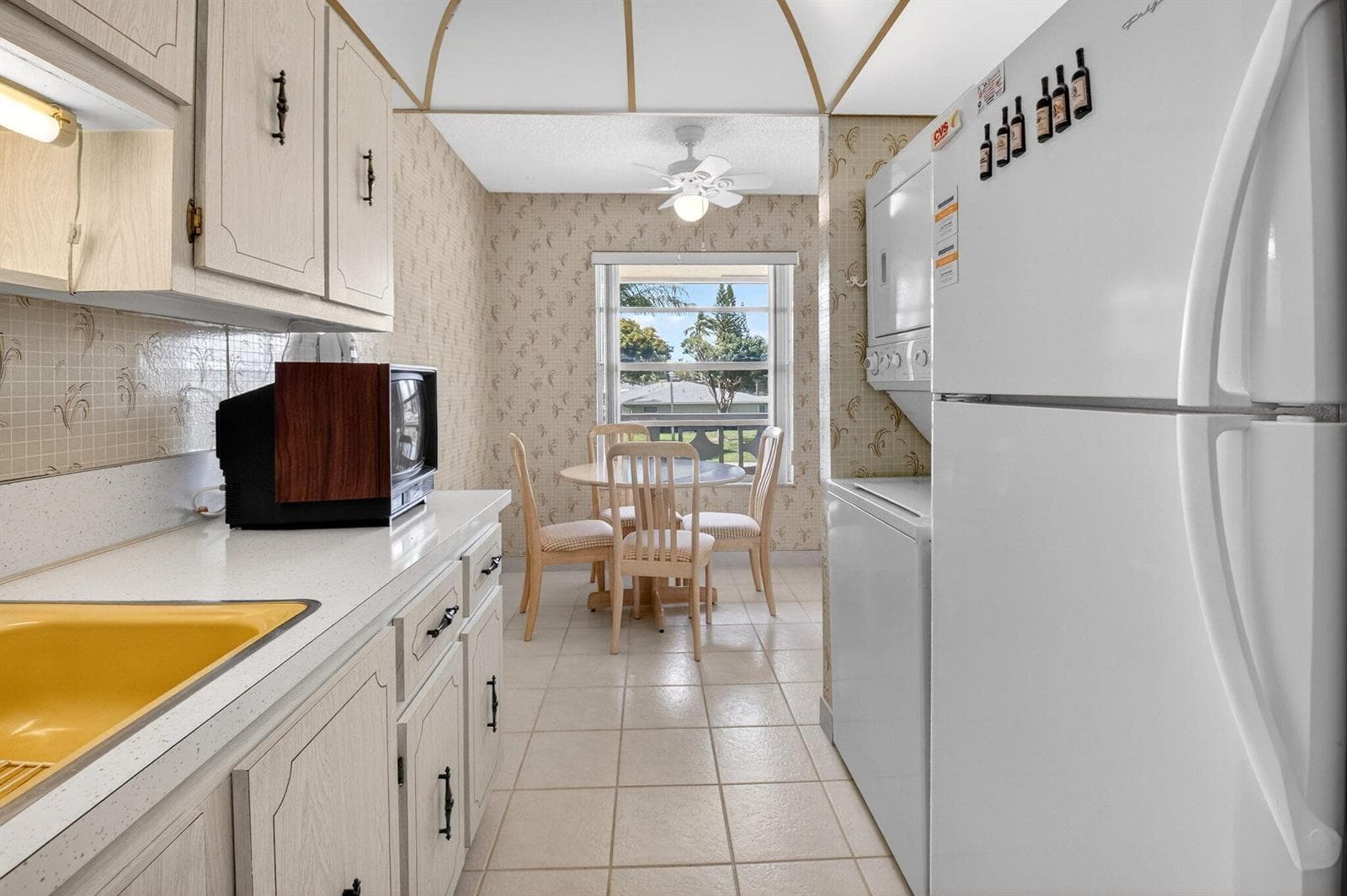 1150 Mahogany Way 203 photo 12