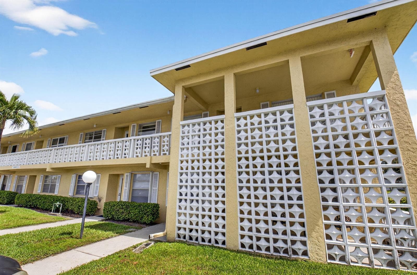 1150 Mahogany Way 203 photo 4