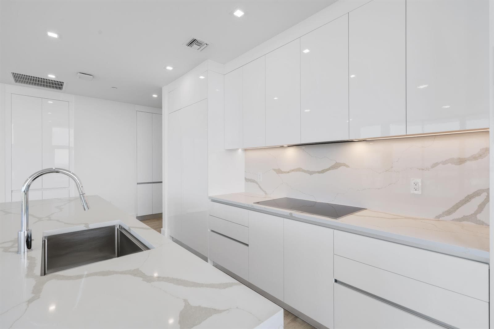 220 Lake Shore Drive 1823 photo 13