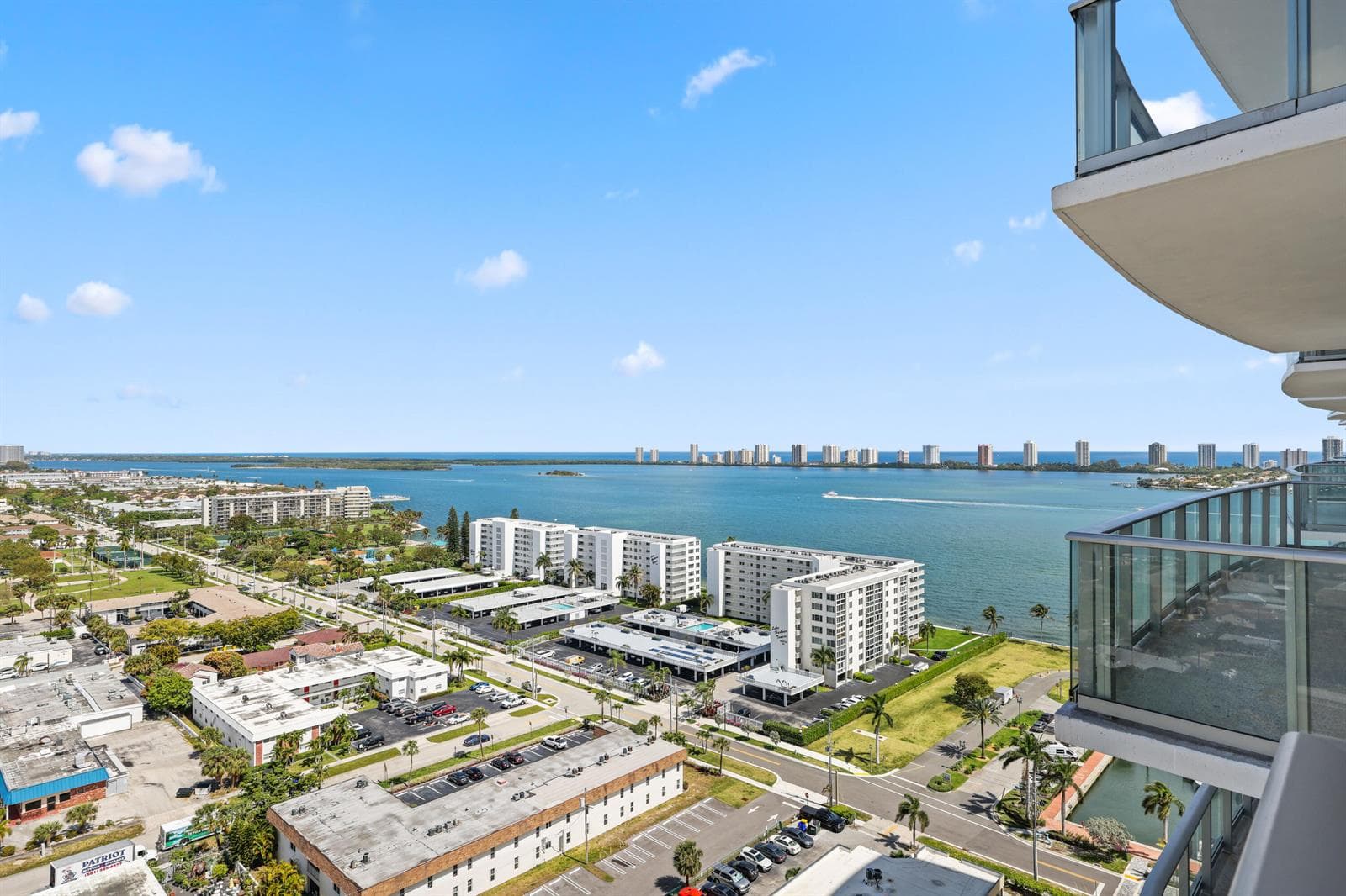 220 Lake Shore Drive 1823 photo 22