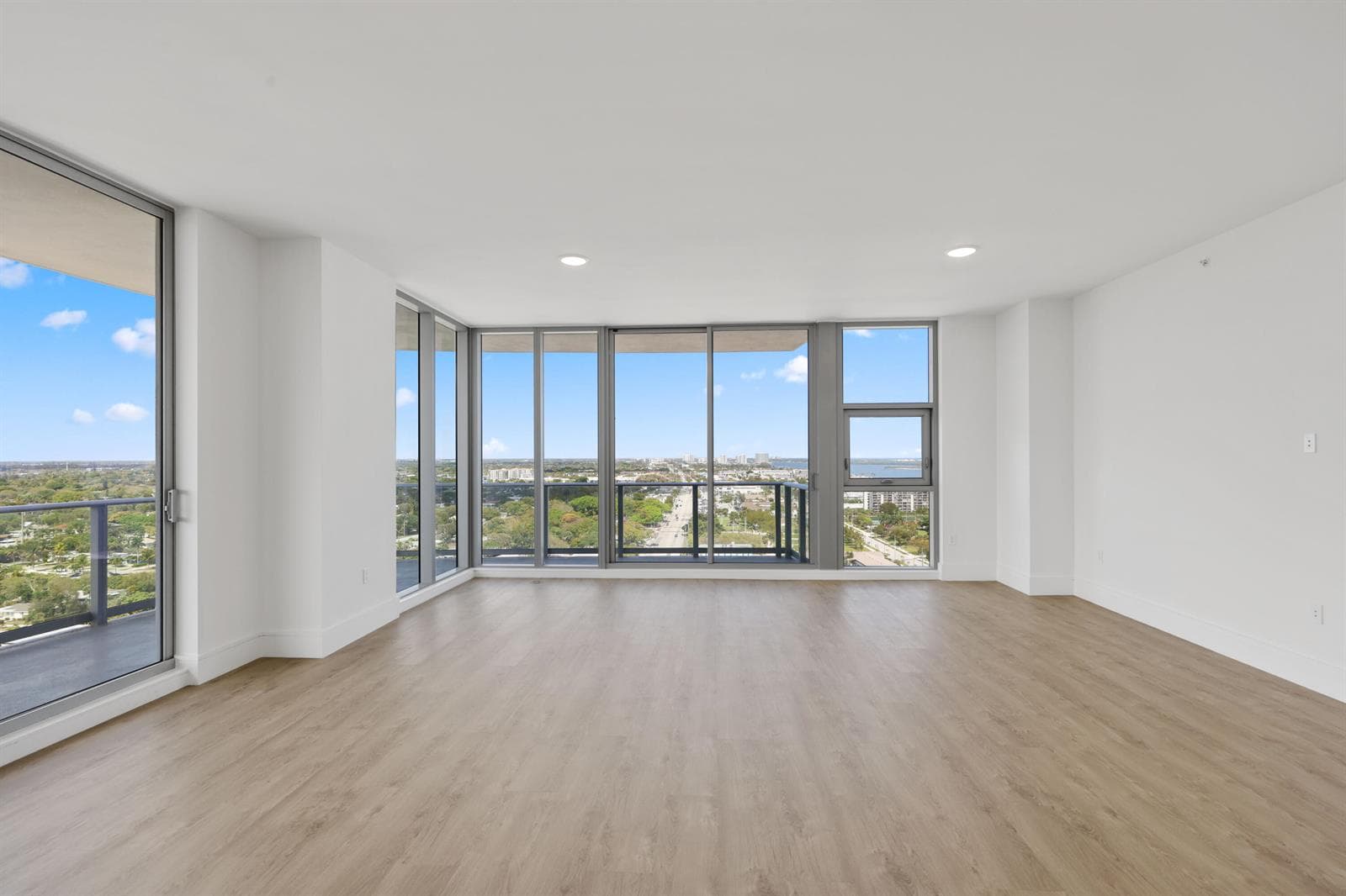 220 Lake Shore Drive 1823 photo 19
