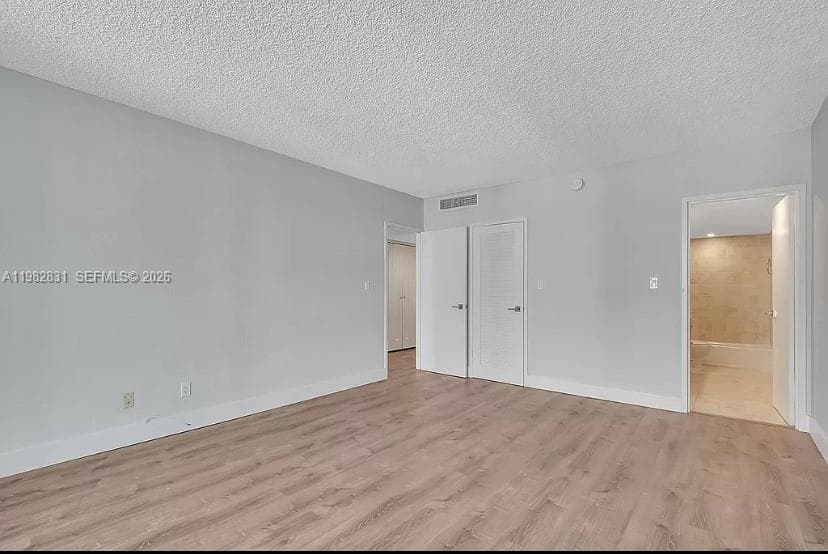 5401 Collins Ave 411 photo 10