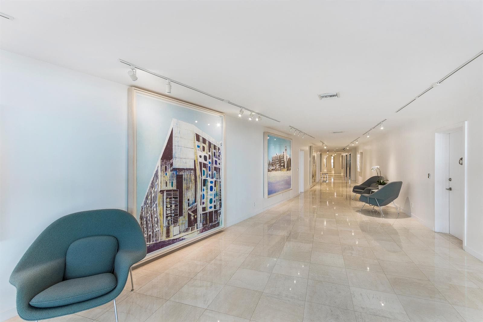 300 S Ocean Boulevard 5g photo 7