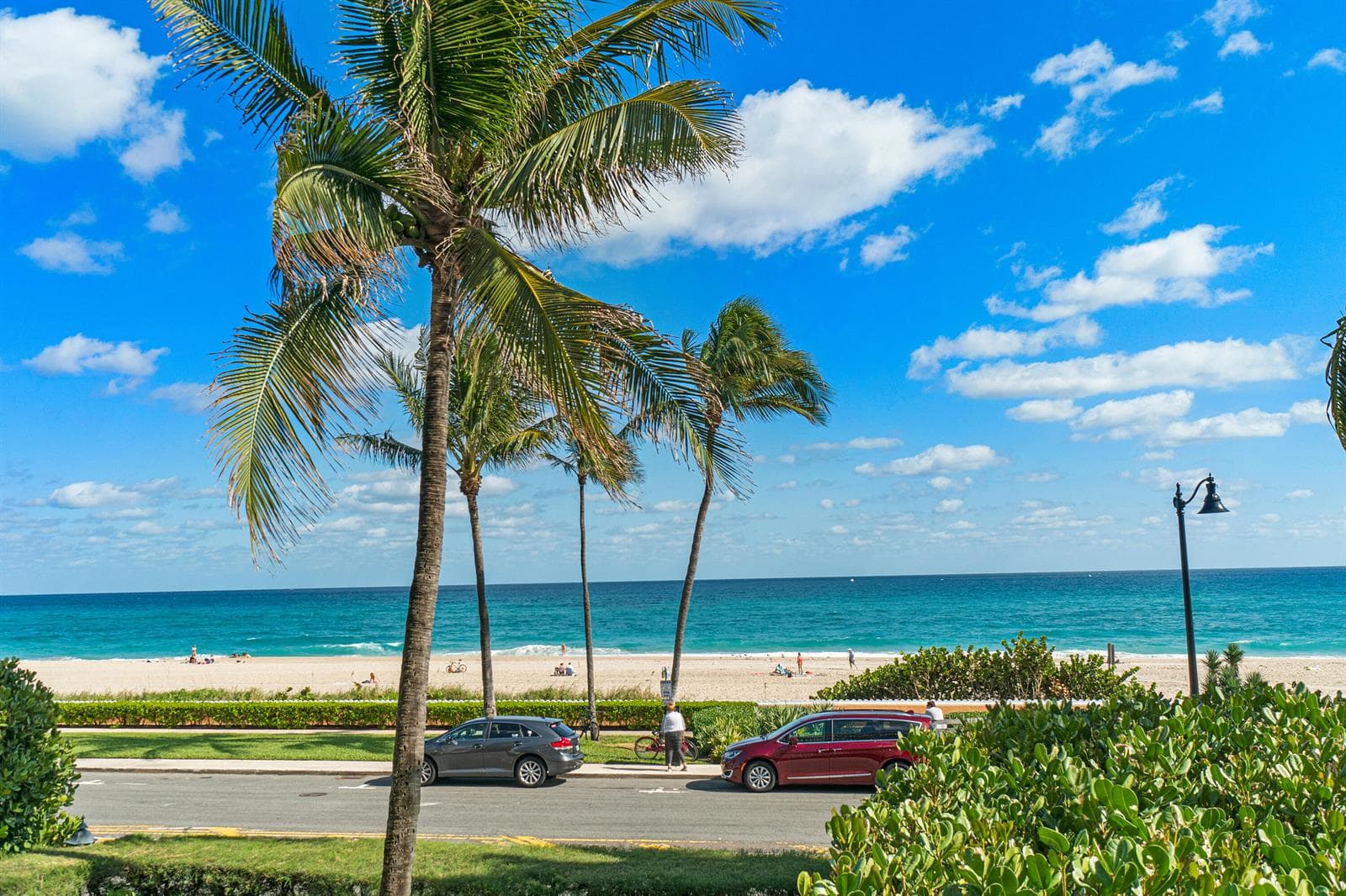 300 S Ocean Boulevard 5g photo 18