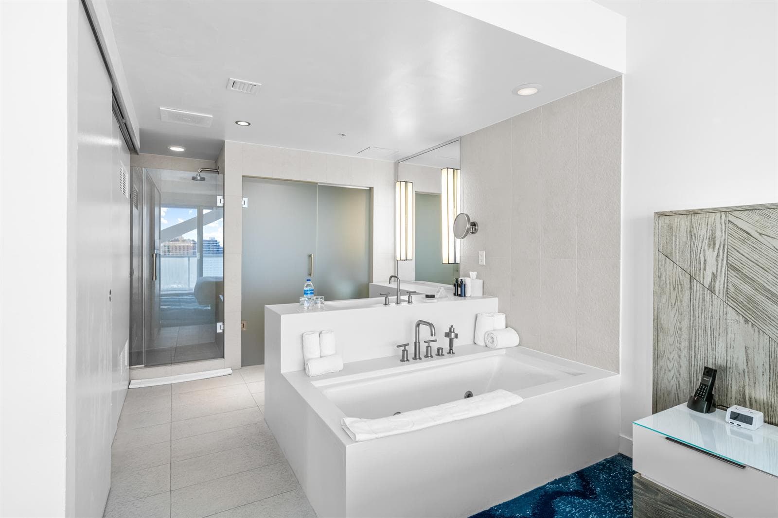 3101 Bayshore Drive 2105 photo 23