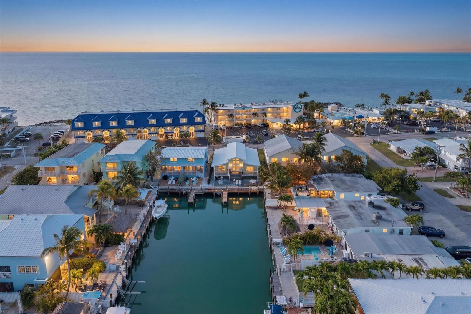 350 E Ocean Drive photo 3