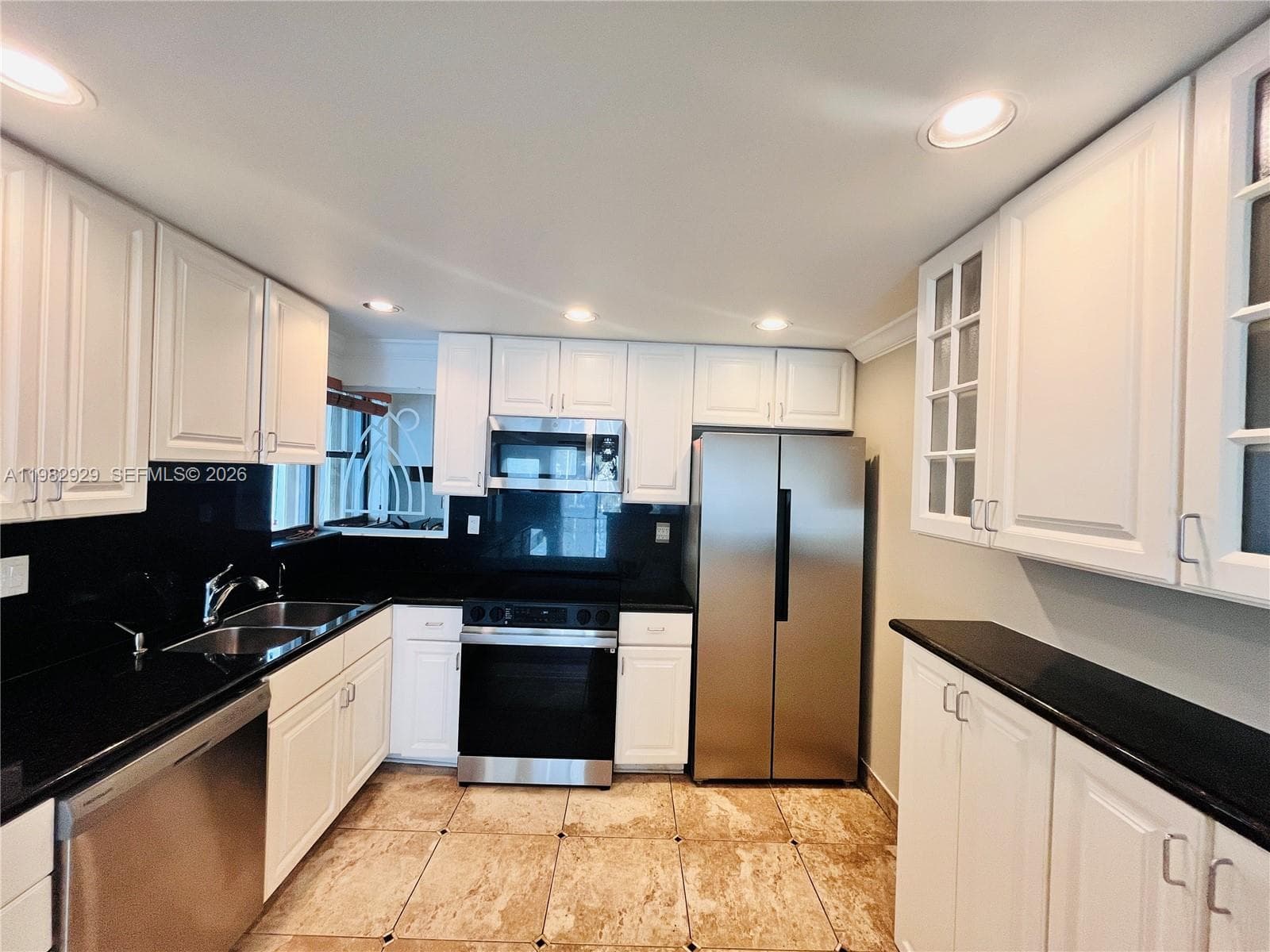 253 Poinciana Dr 603 photo 5