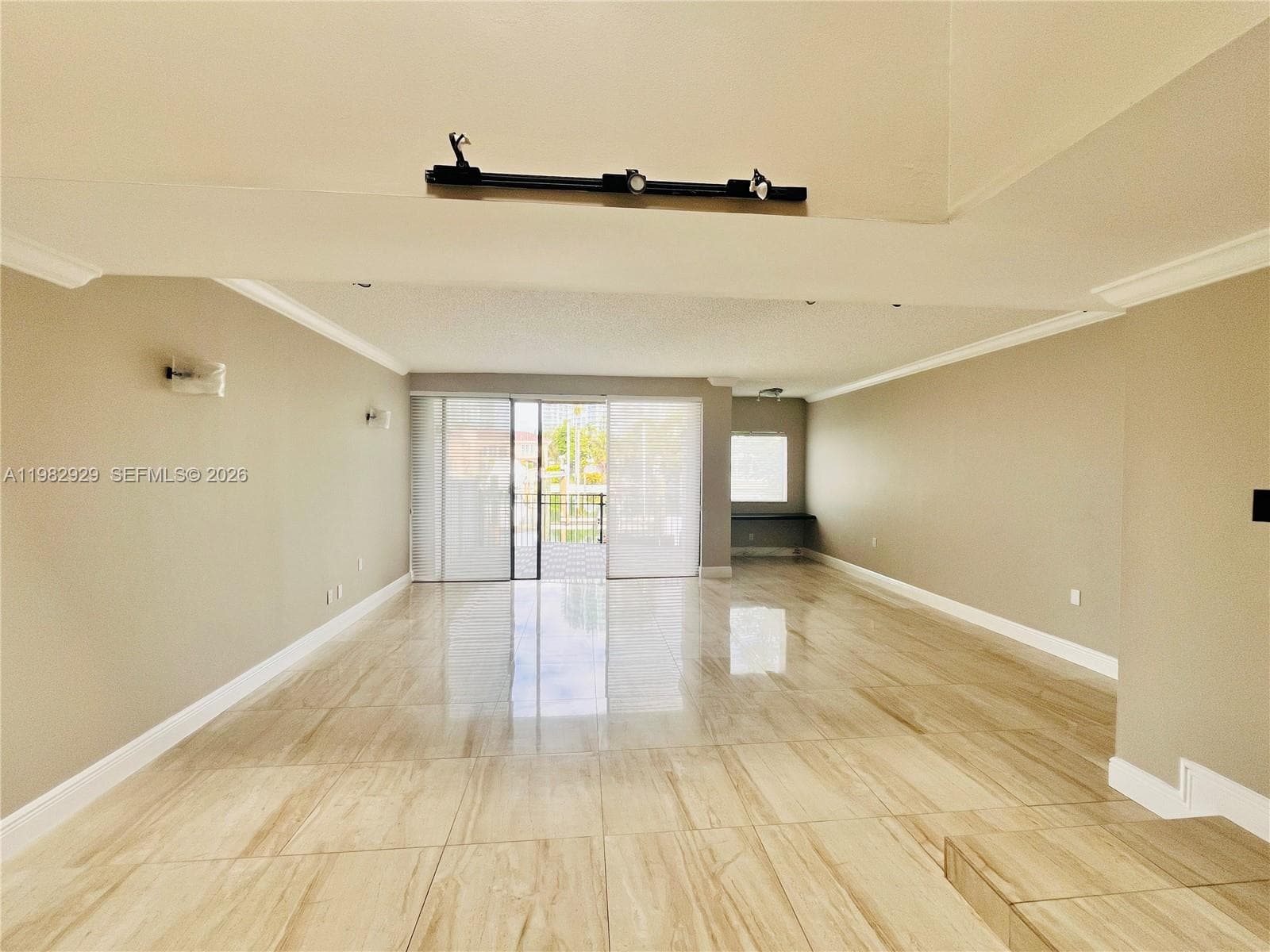 253 Poinciana Dr 603 photo 10