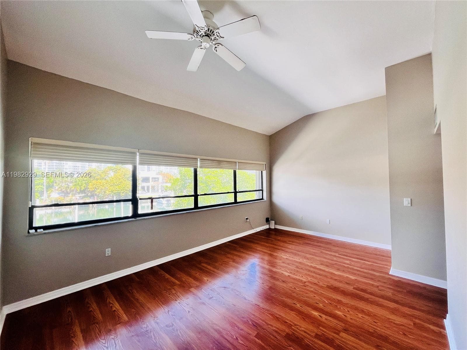 253 Poinciana Dr 603 photo 19