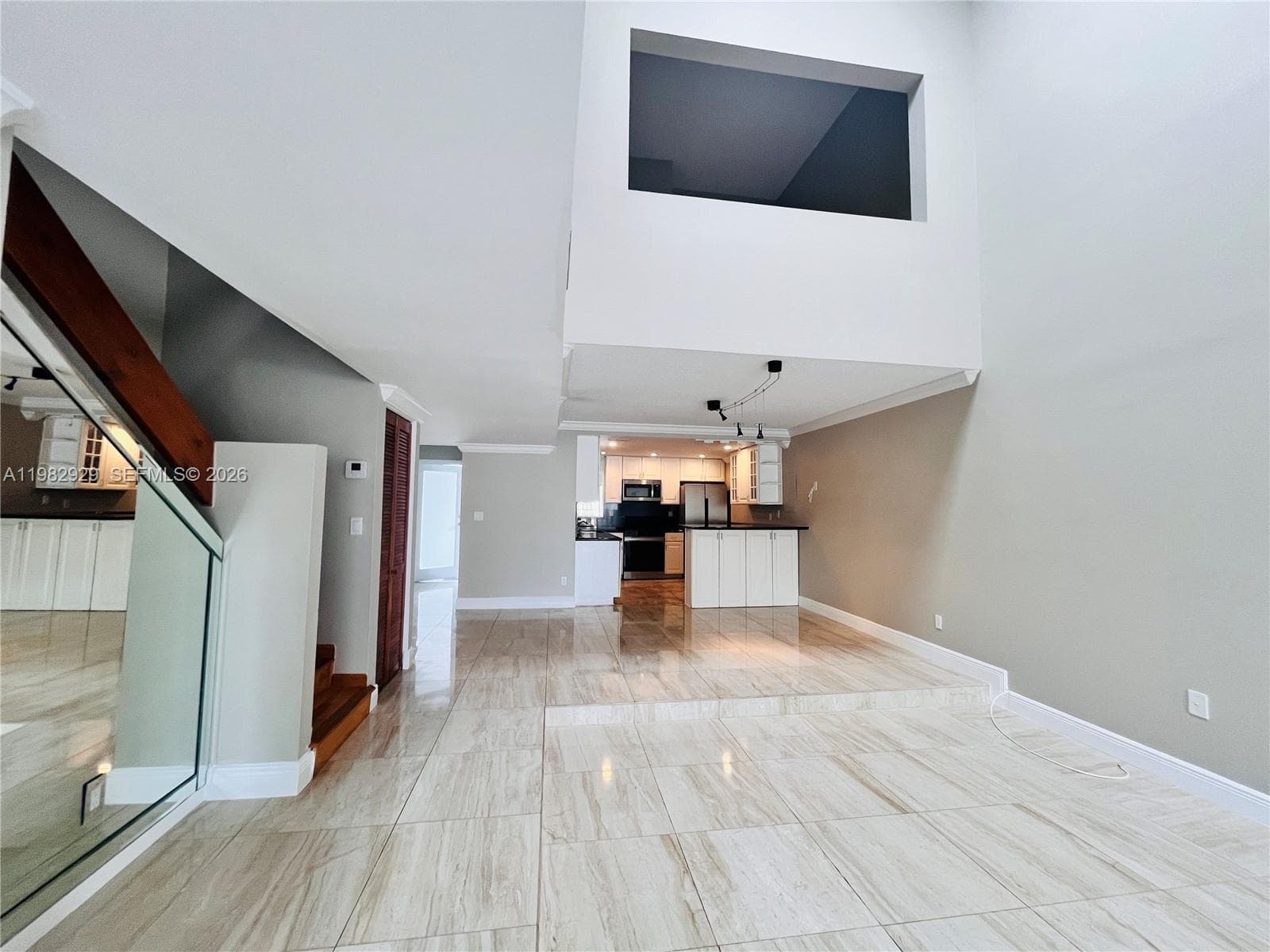 253 Poinciana Dr 603 photo 8