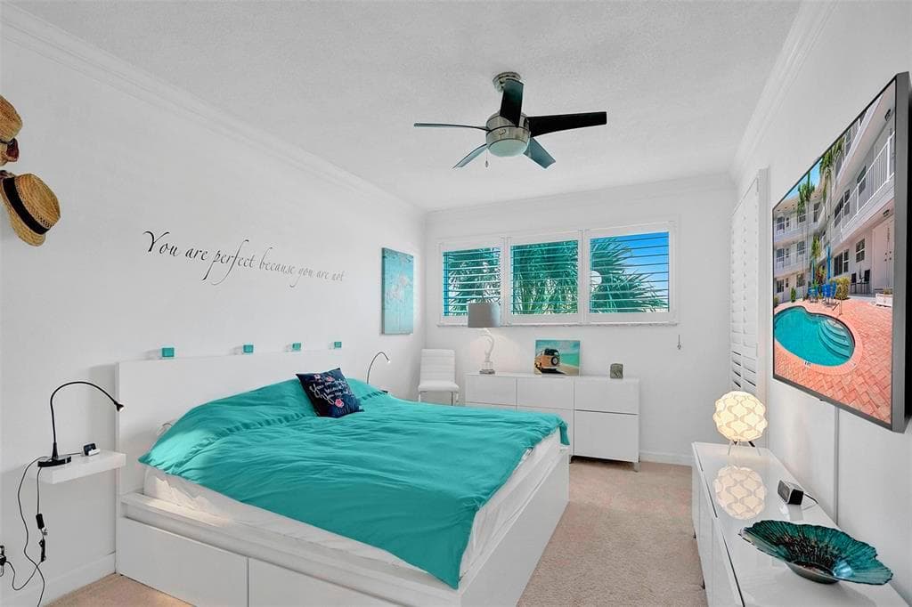 535 Hendricks Isle 209 photo 17